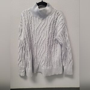 NWT T‎ Tahari Gray Sweater Super Soft Size Medium
